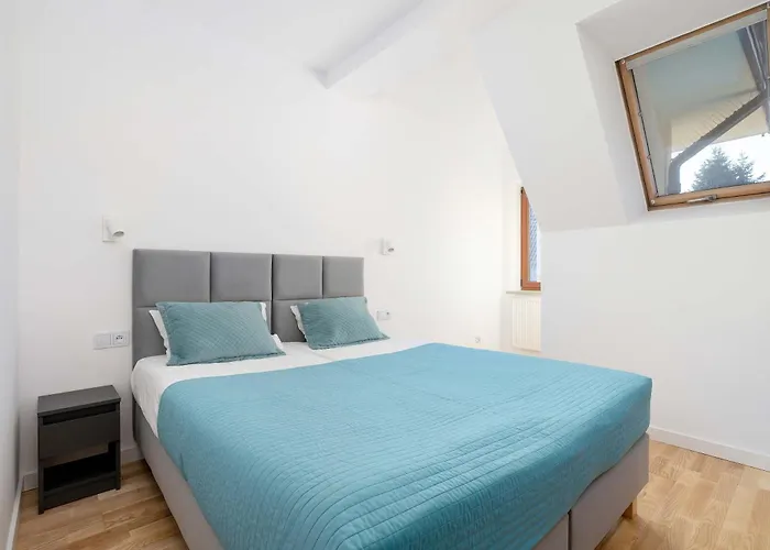 Funkcjonalny Z Parkingiem W Otoczeniu Gorskiego Krajobrazu By Renters Zakopane