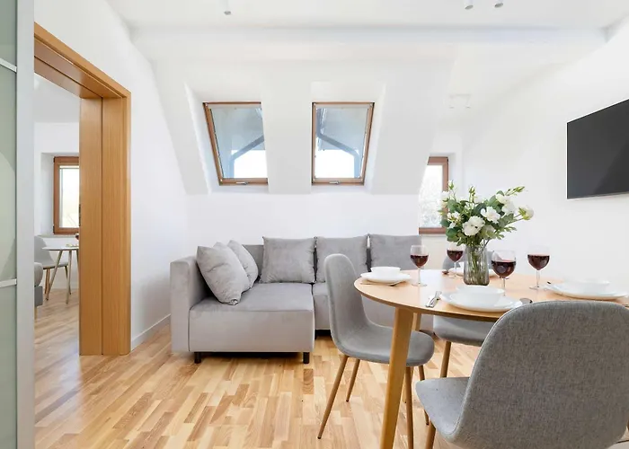 Apartman Funkcjonalny Z Parkingiem W Otoczeniu Gorskiego Krajobrazu By Renters *