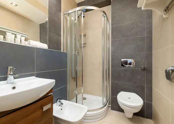 Funkcjonalny Z Parkingiem W Otoczeniu Gorskiego Krajobrazu By Renters Apartman Zakopane